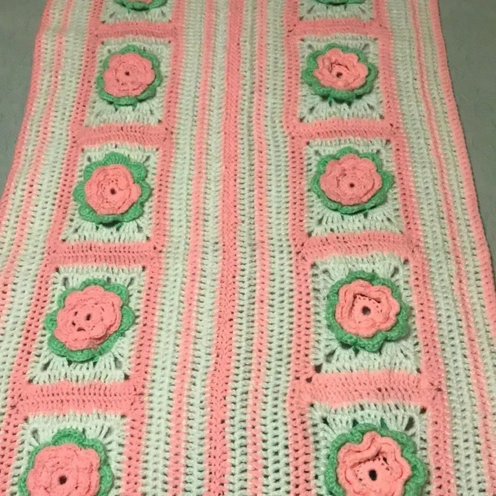 Crockpot Handmade Blanket Decorative Size 120X27 Inches